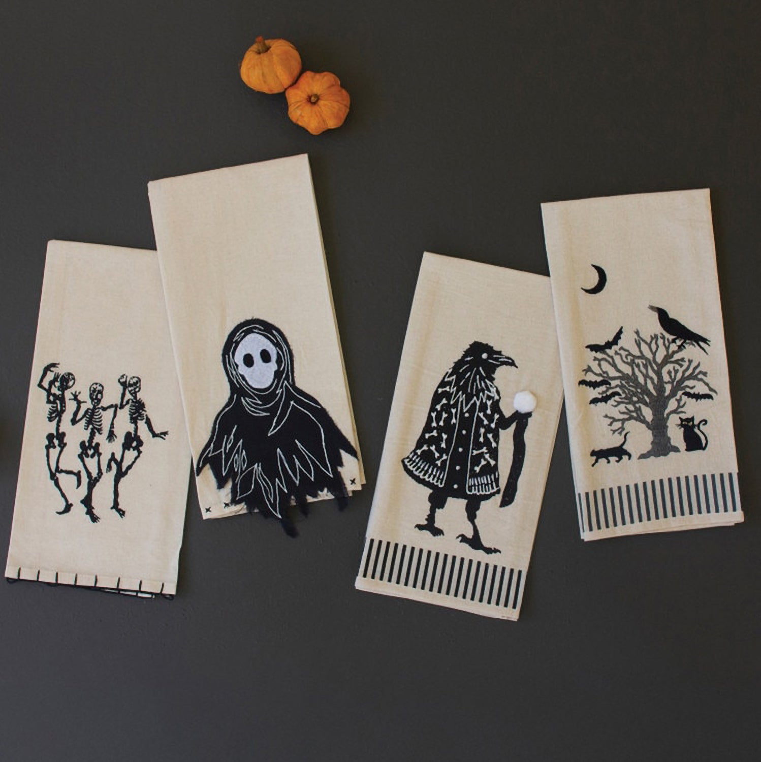 Halloween Black Tea Towel Set of 4