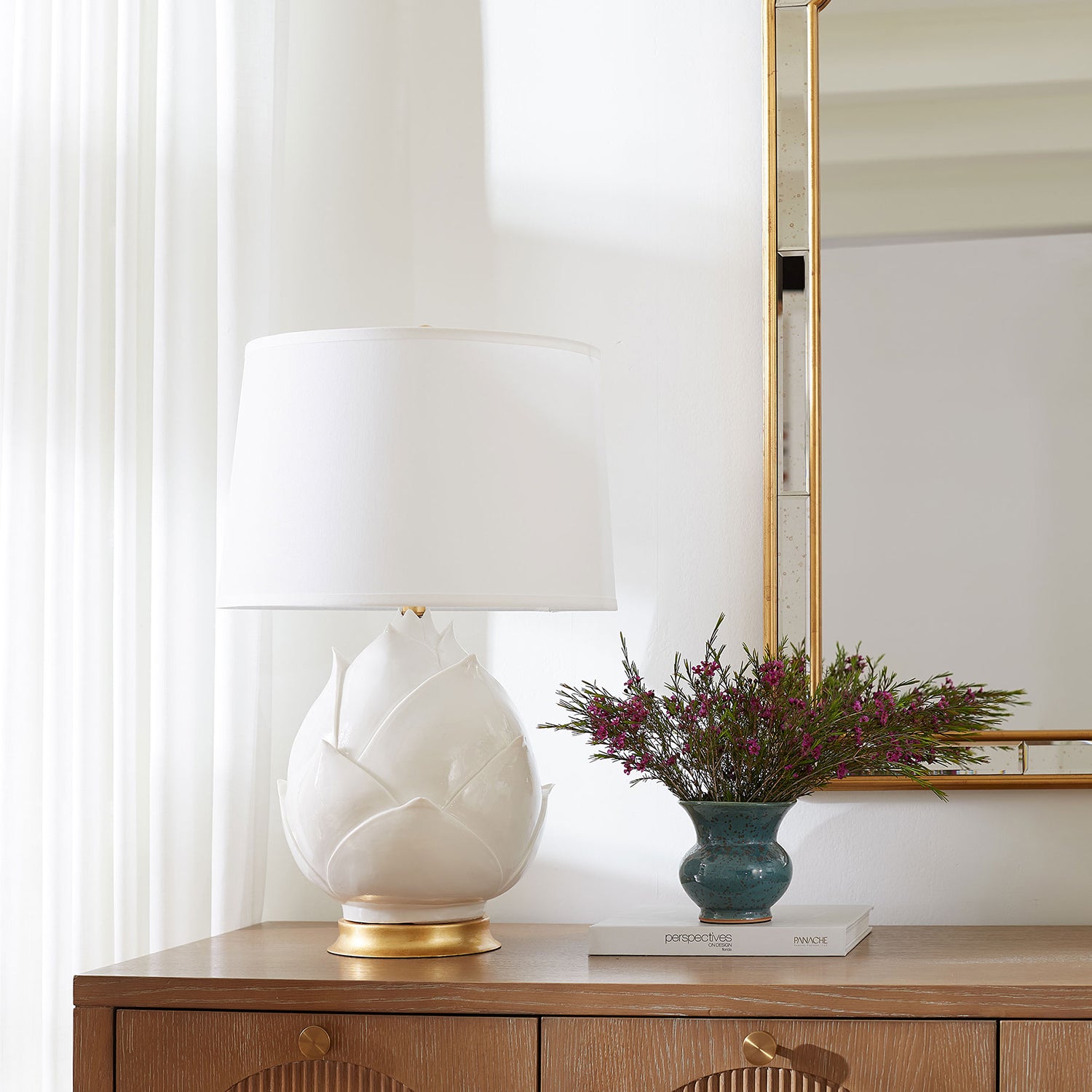 Villa and House Olympia Vase