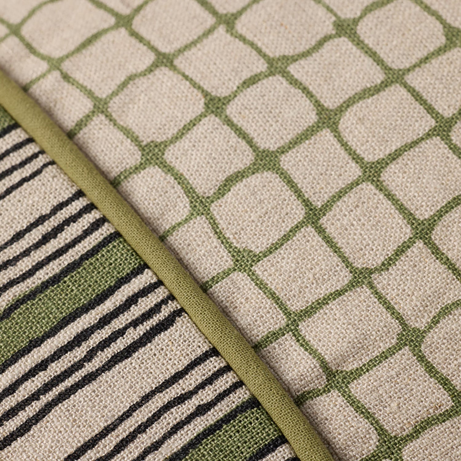 Loloi Pressler Throw Pillow Set of 2