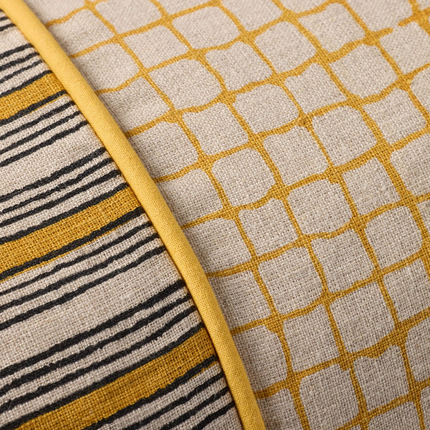 Loloi Pressler Throw Pillow Set of 2