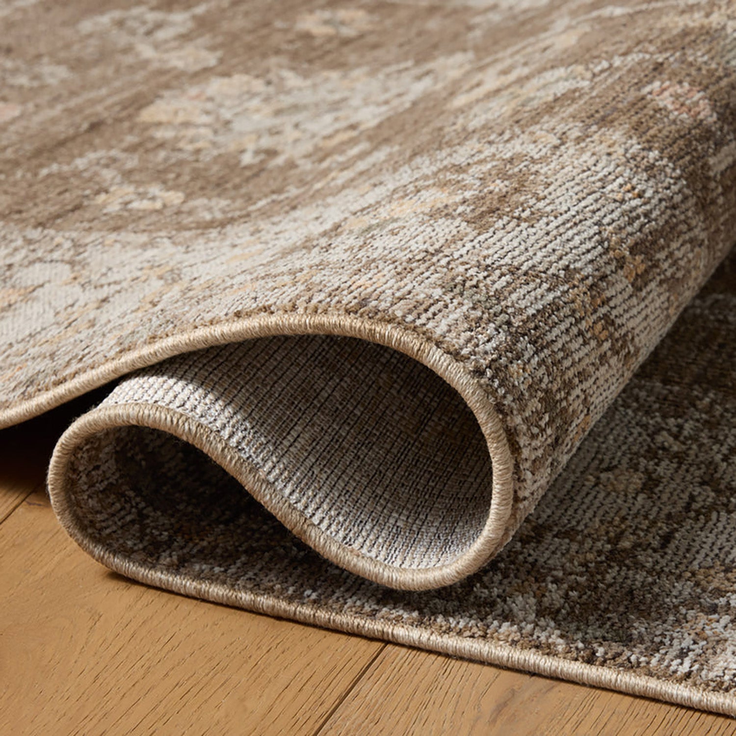 Loloi Priscilla Bark/Ivory Power Loomed Rug