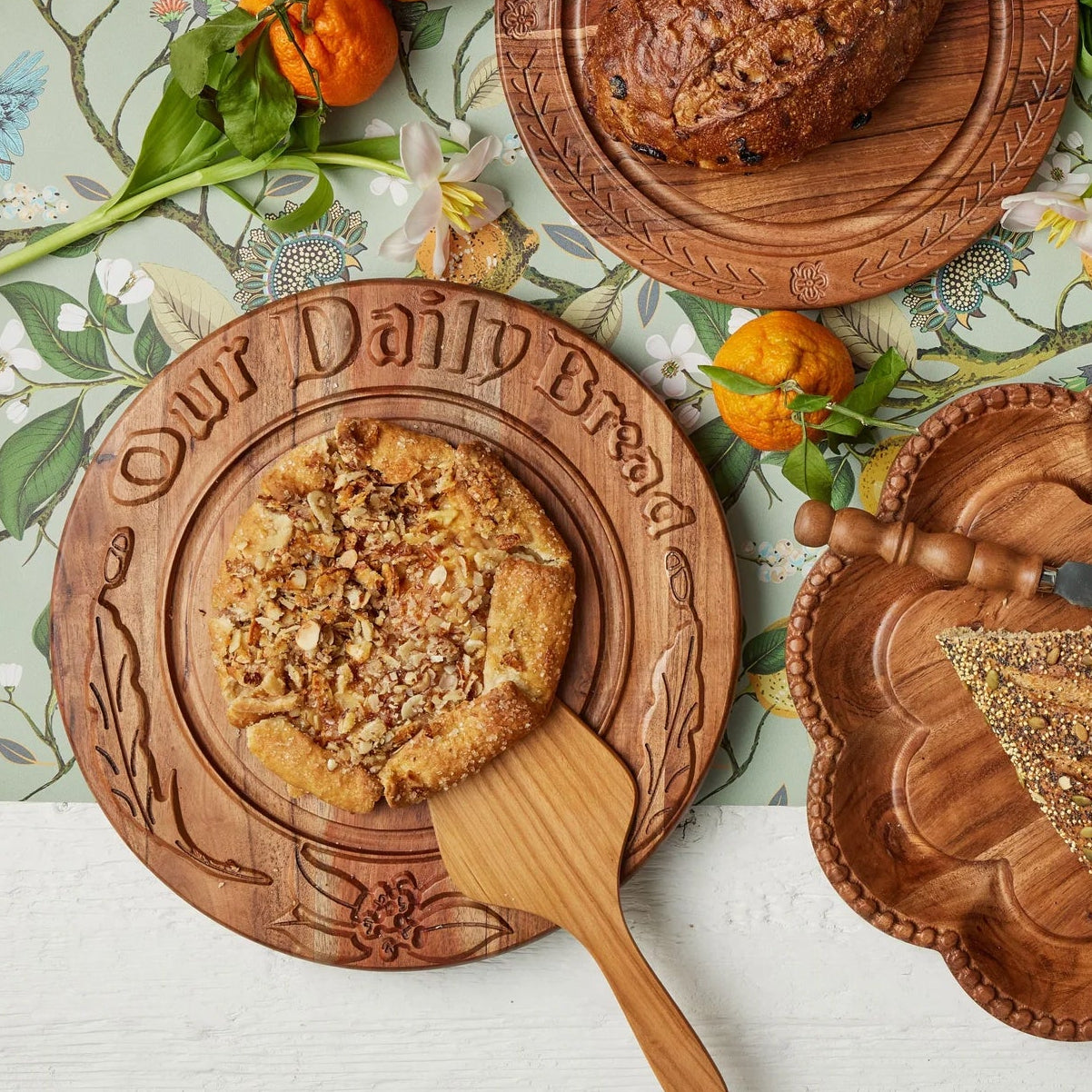 Etu Home Vintage English Our Daily Bread Medium Bread Board