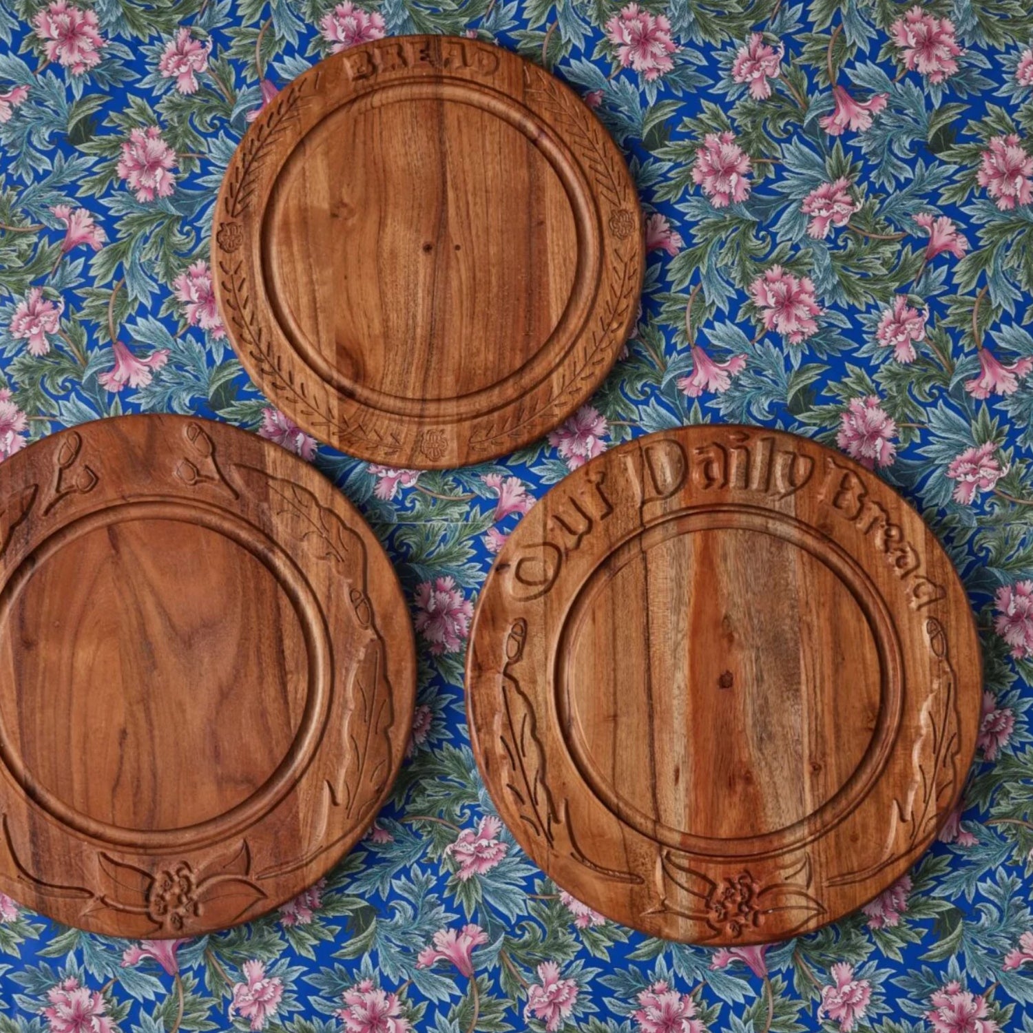Etu Home Vintage English Our Daily Bread Medium Bread Board