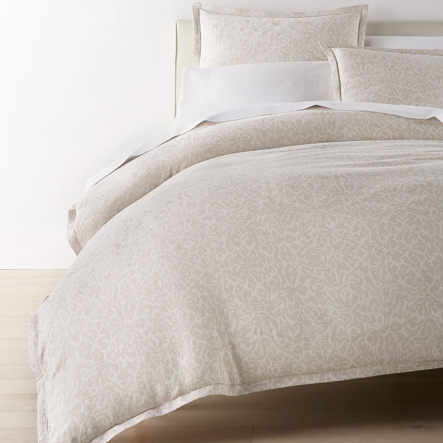Peacock Alley Ravenna jacquard cotton duvet cover shown in a lighter colorway