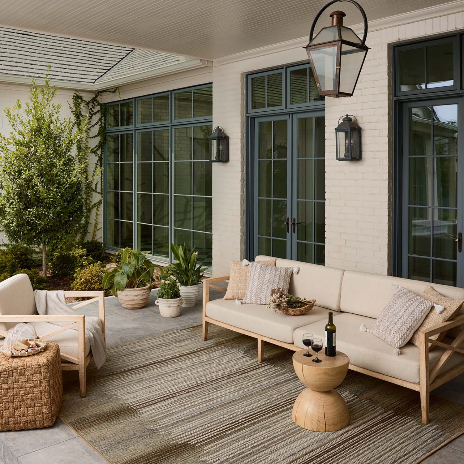 Loloi Saylor Earth/Natural Indoor/Outdoor Rug