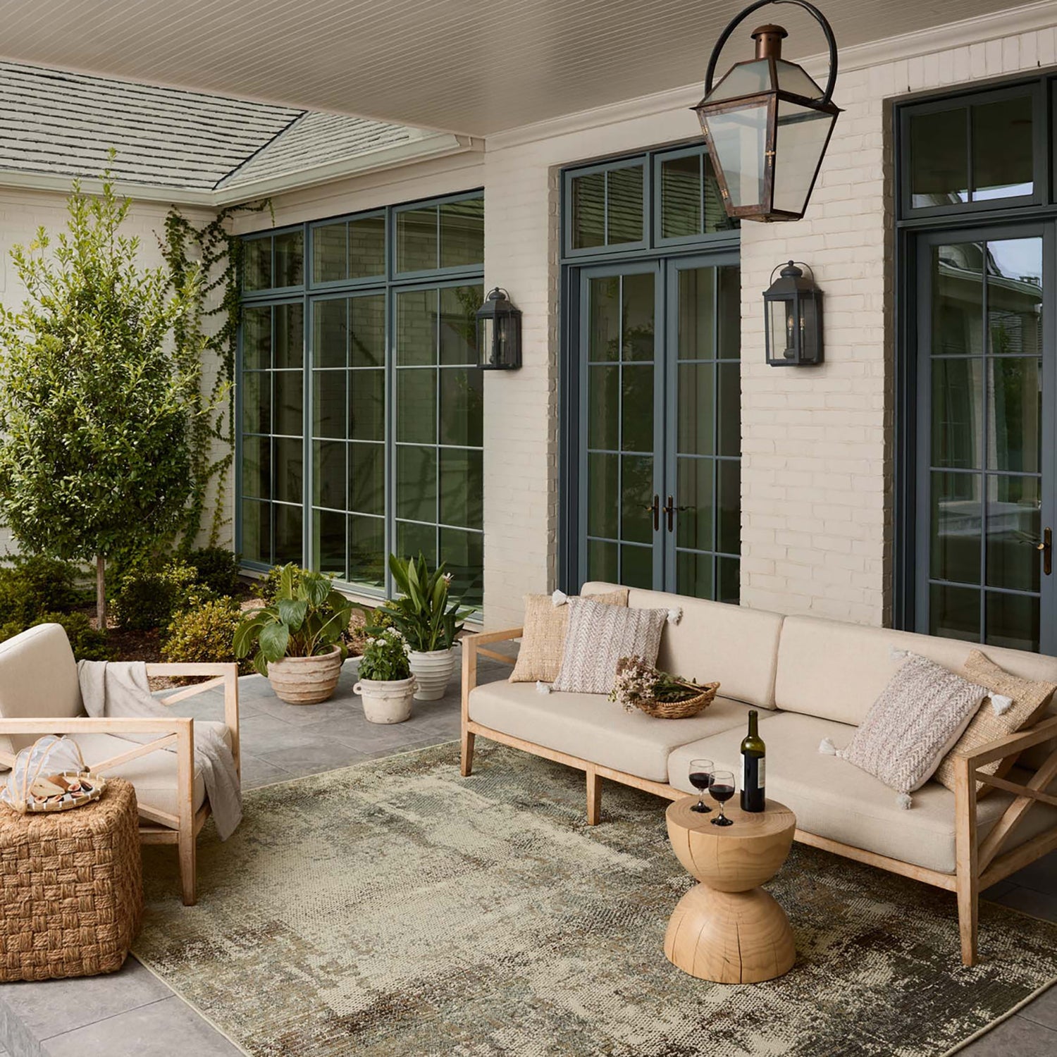 Loloi Saylor Smoke/Ivory Indoor/Outdoor Rug