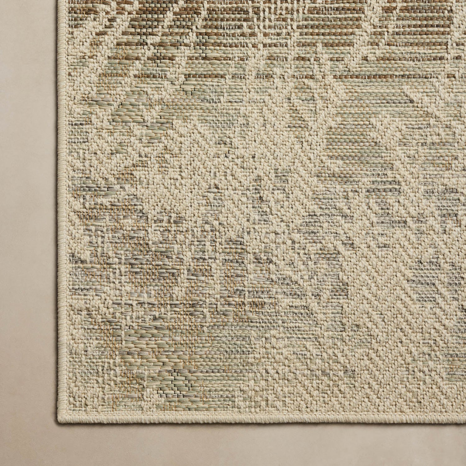 Loloi Saylor Ivory/Stone Indoor/Outdoor Rug