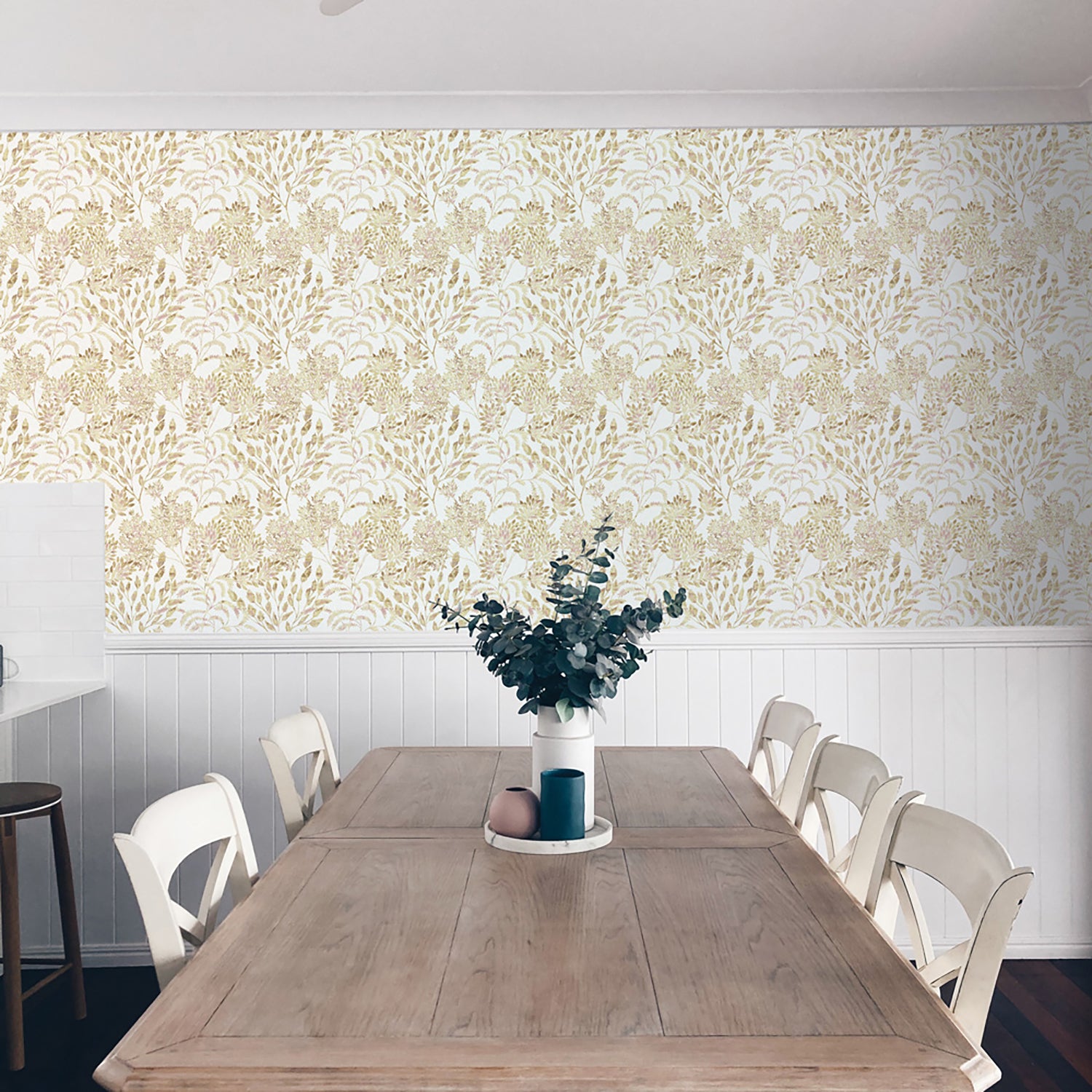 Tempaper & Co Stencil Foliage Non-Pasted Wallpaper