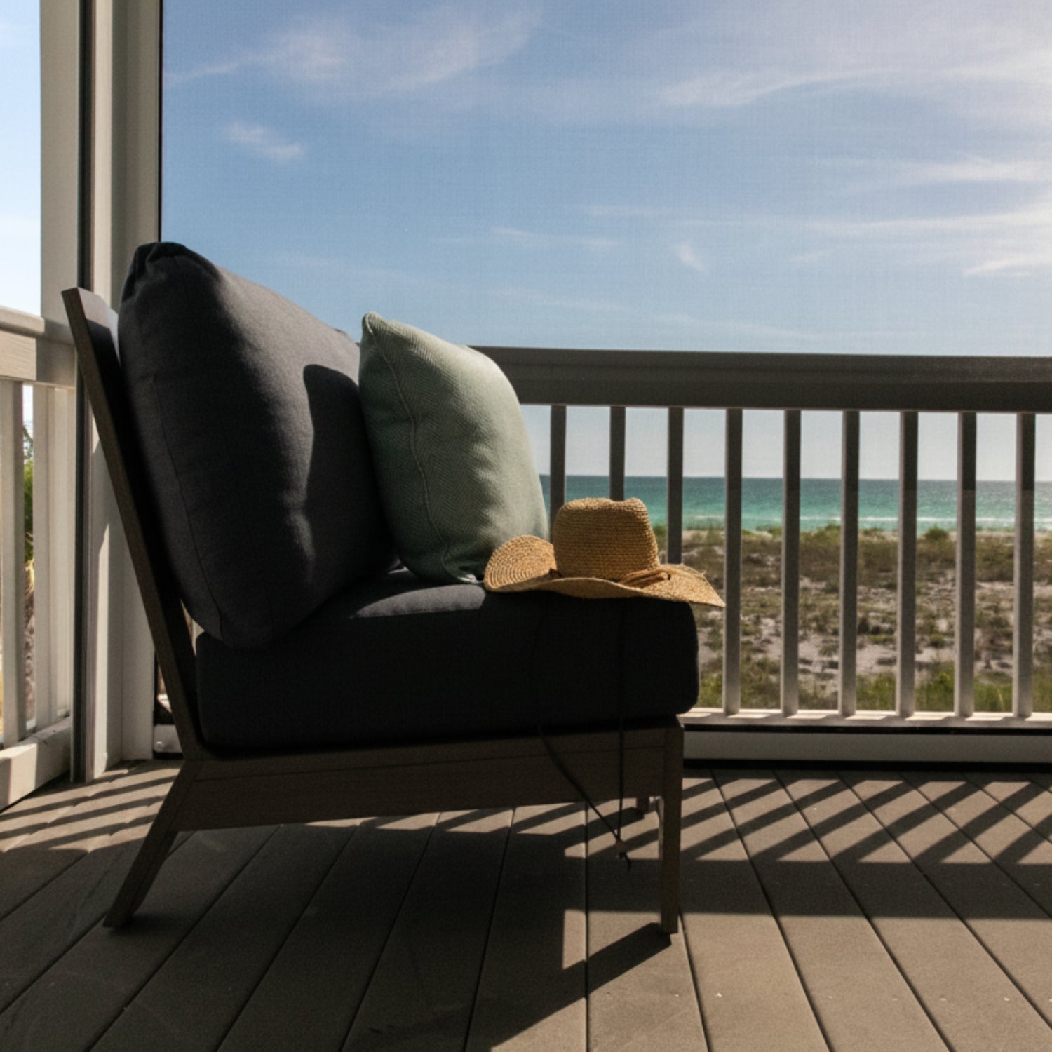 Sunset West Laguna Spectrum Carbon Outdoor Armless Club