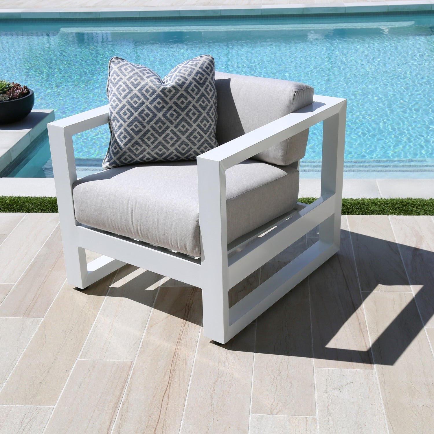 Sunset West Newport Cast Silver Outdoor Club Chair