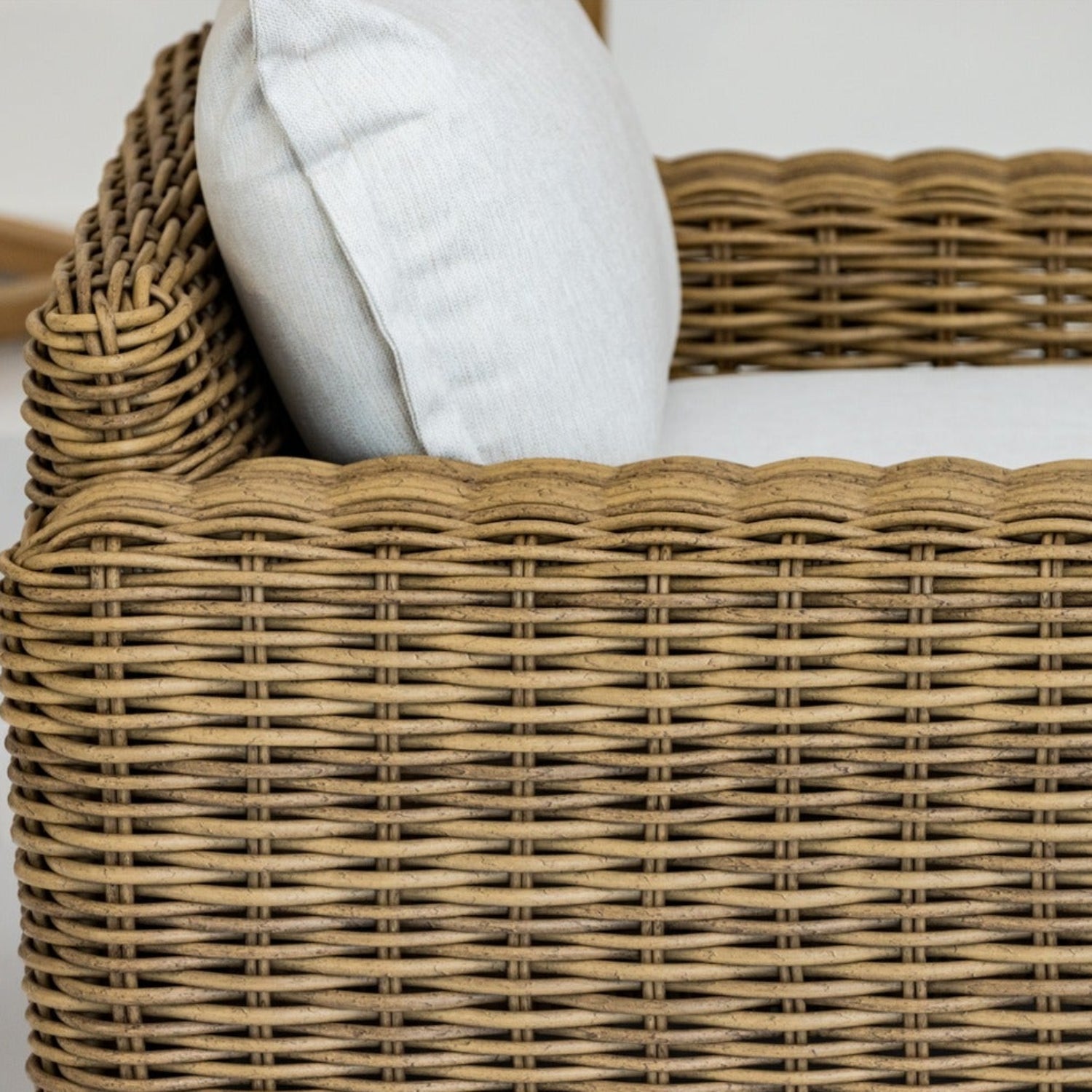 Sunset West Playa Soothe Pearl w/Flange Welt Outdoor Oversized Club Chair