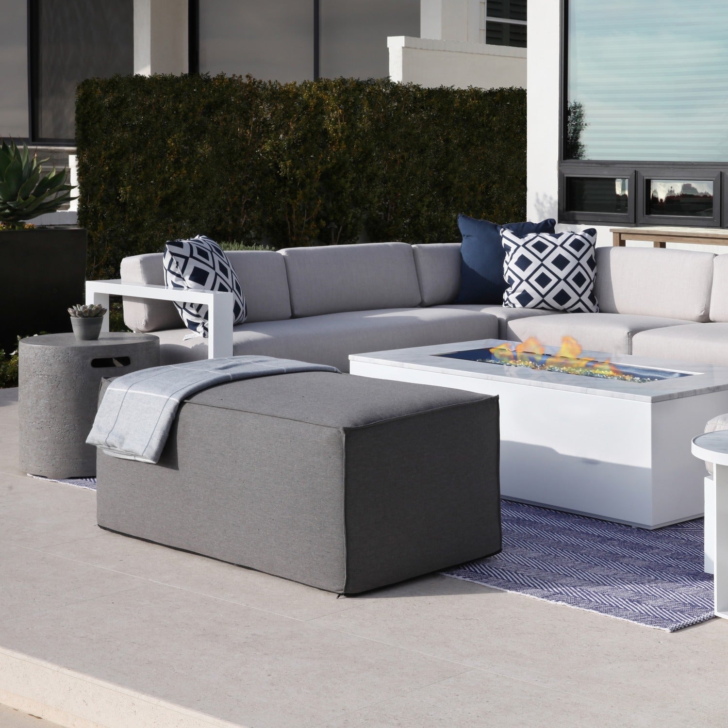 Sunset West Heritage Granite 24in x 48in Rectangle Outdoor Coffee Table/Ottoman