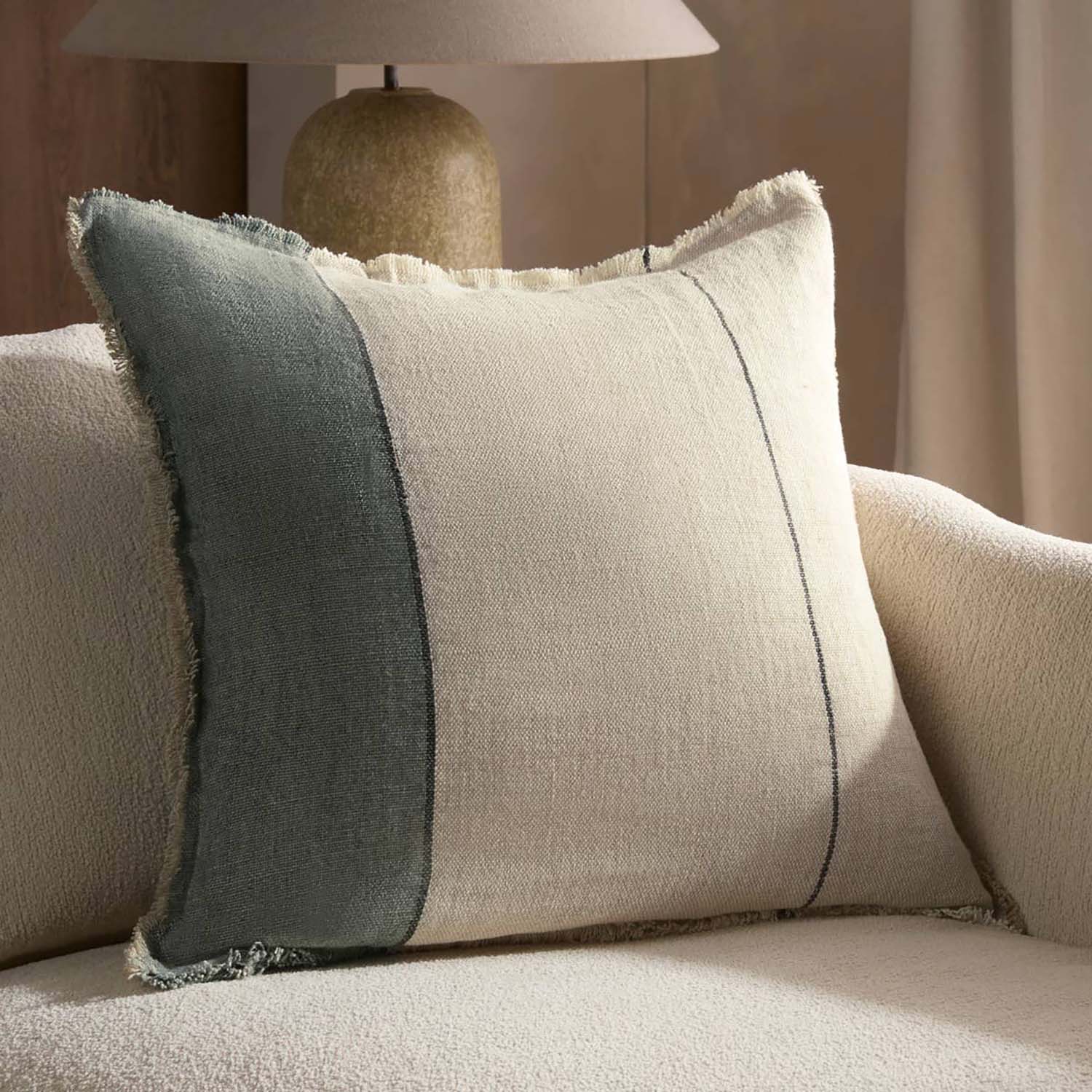 Jaipur Living Tanzy Morrigan Throw Pillow