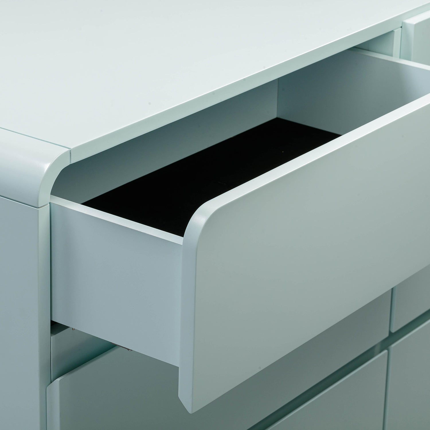 TOV Furniture Sagura 6 Drawer Dresser