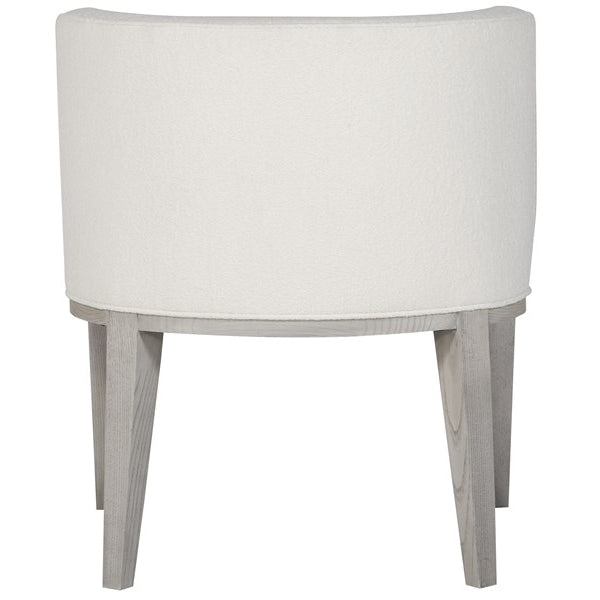 Vanguard Furniture Cove Tori Winter with Moonstruck Dining