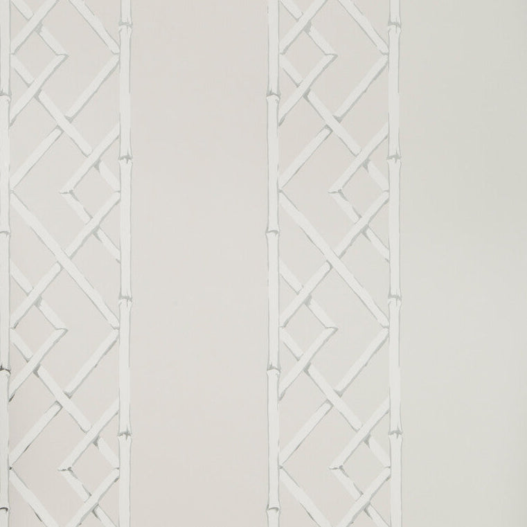 Kravet Design x Sarah Richardson Latticework Sterling Wallpaper