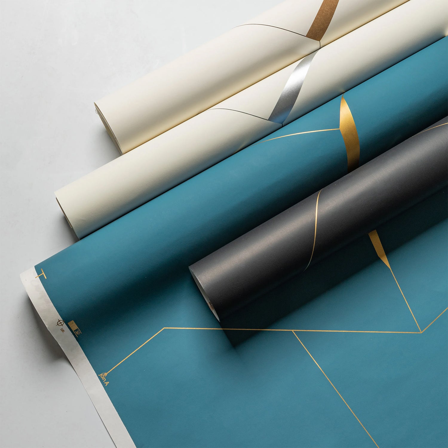 Kravet Couture Divergent Platinum Wallpaper