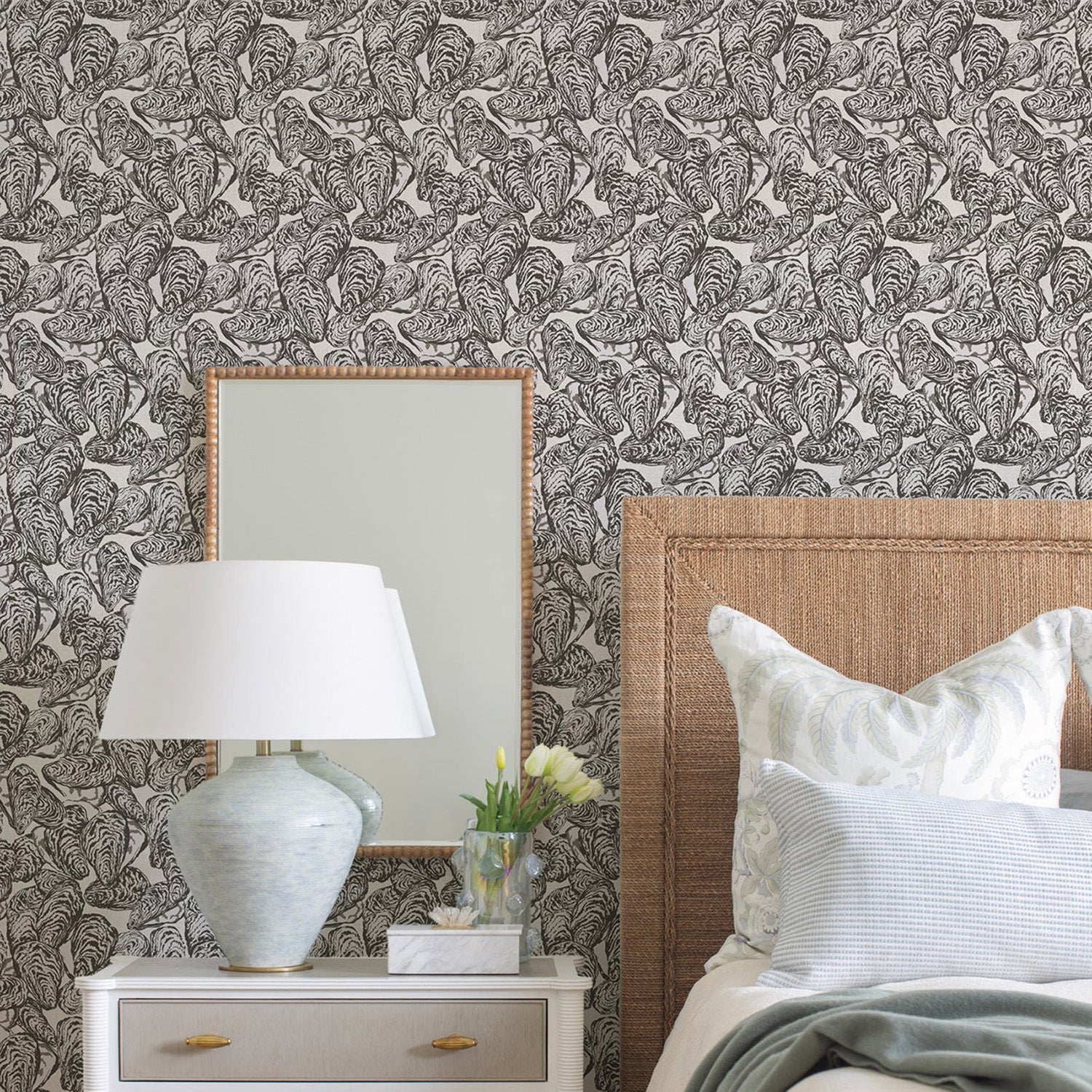 Mitchell Black x Megan Molten Bull's Bay Oysters Wallpaper