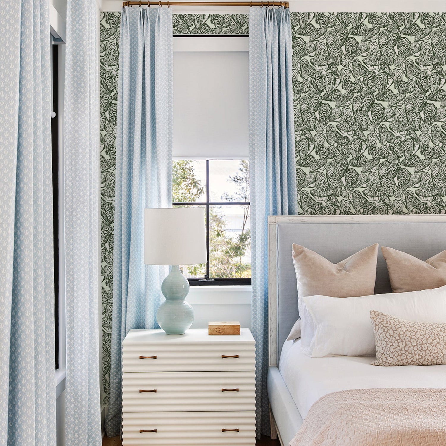 Mitchell Black x Megan Molten Bull's Bay Oysters Wallpaper