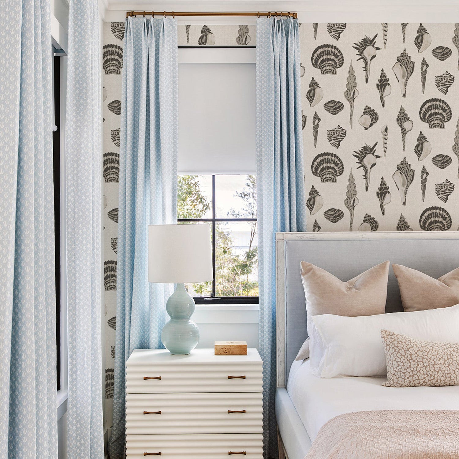 Mitchell Black x Megan Molten Sullivan's Island Shells Wallpaper