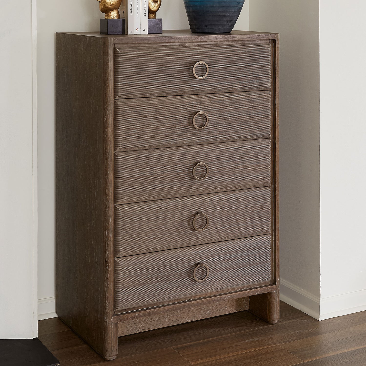 Villa and House Wesley 5 Tall Drawer