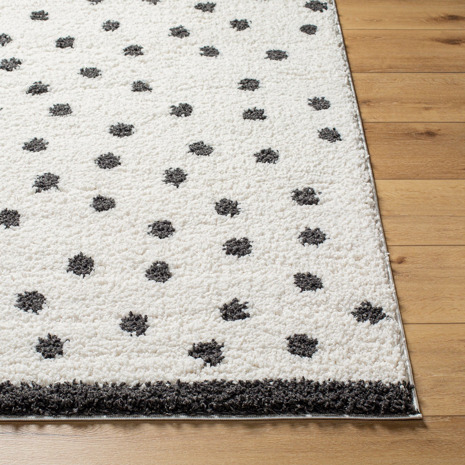 Livabliss Birmingham Spots Machine Woven Rug
