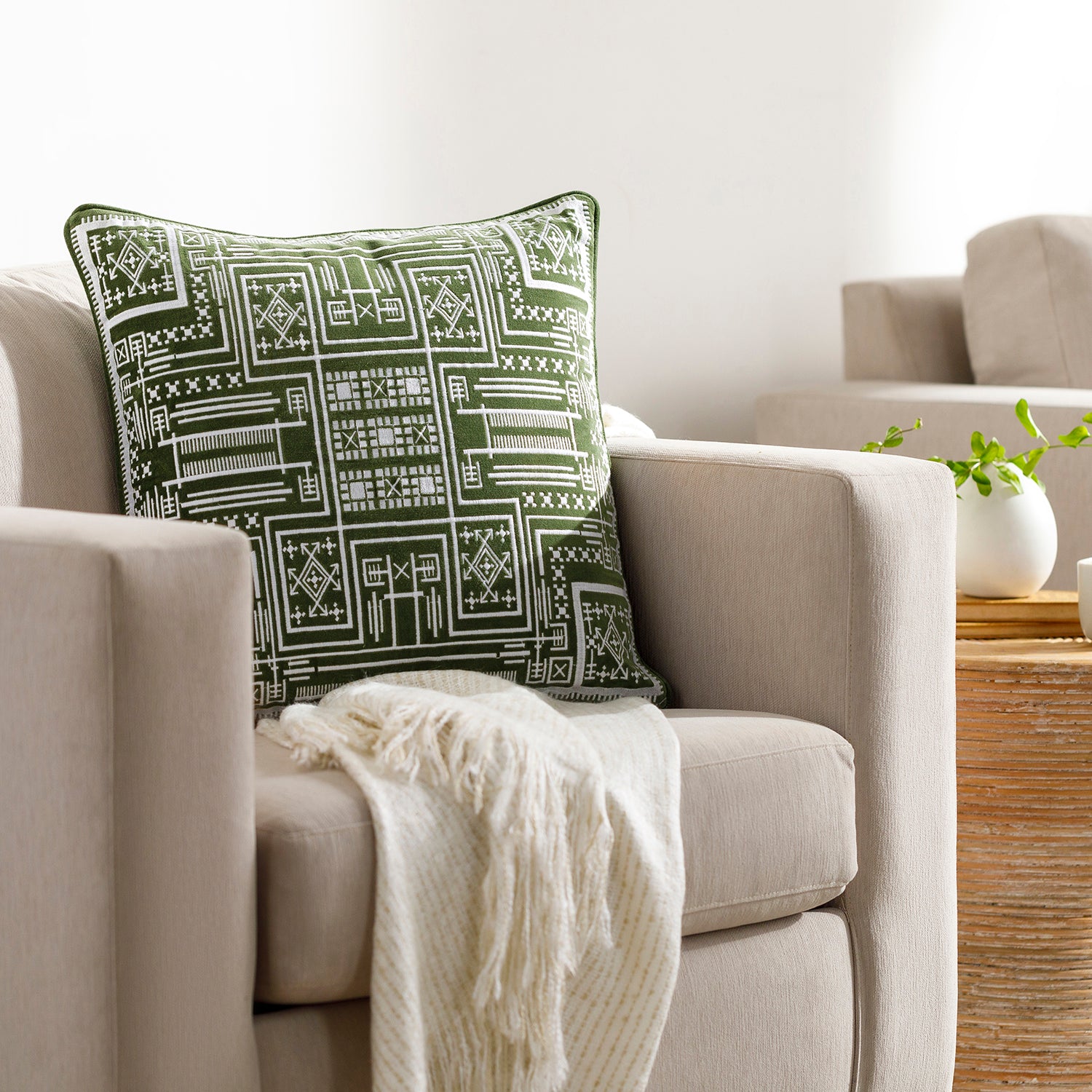 Camaxtli Throw Pillow