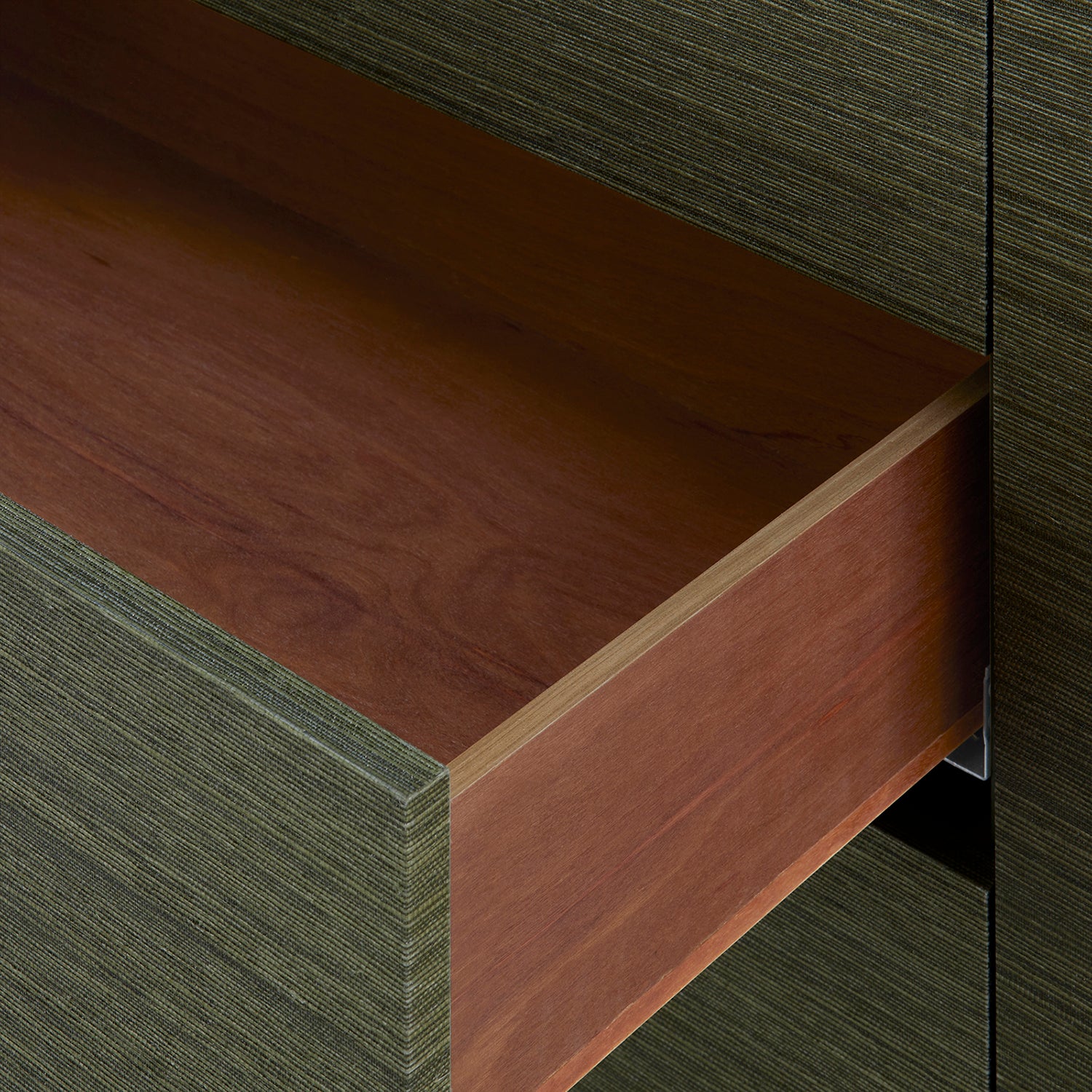 Villa and House Camden 4 Drawer