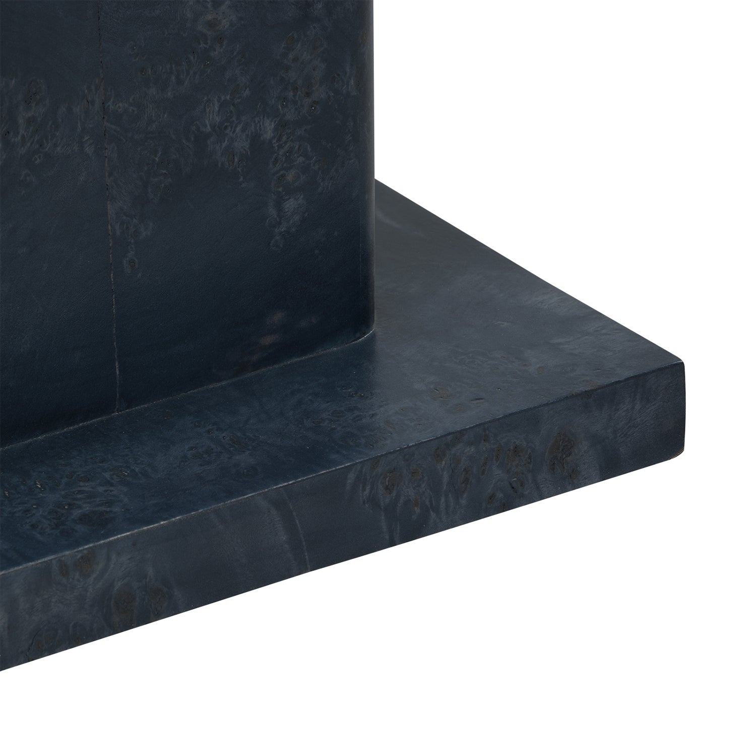 Villa and House Casey Side Table