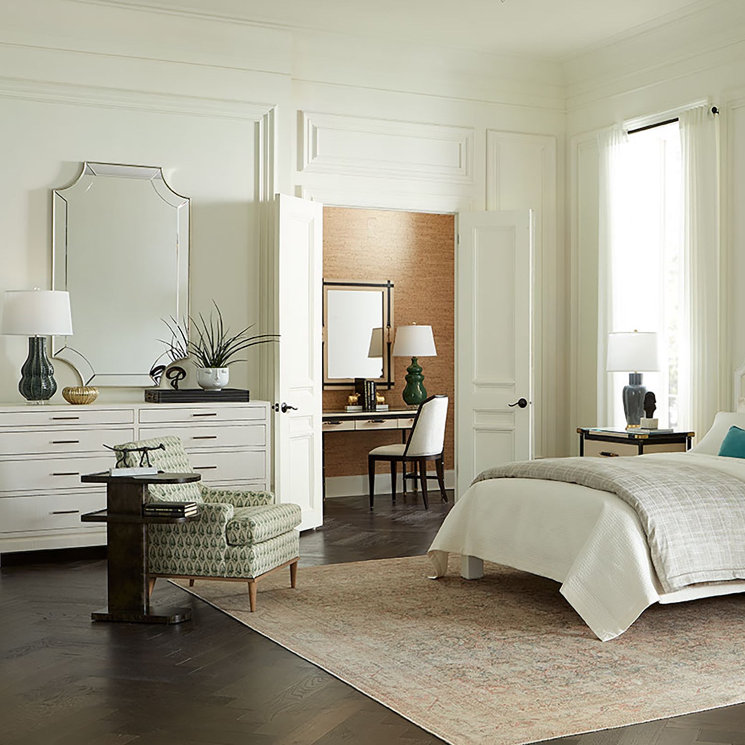 Villa and House Casey Side Table