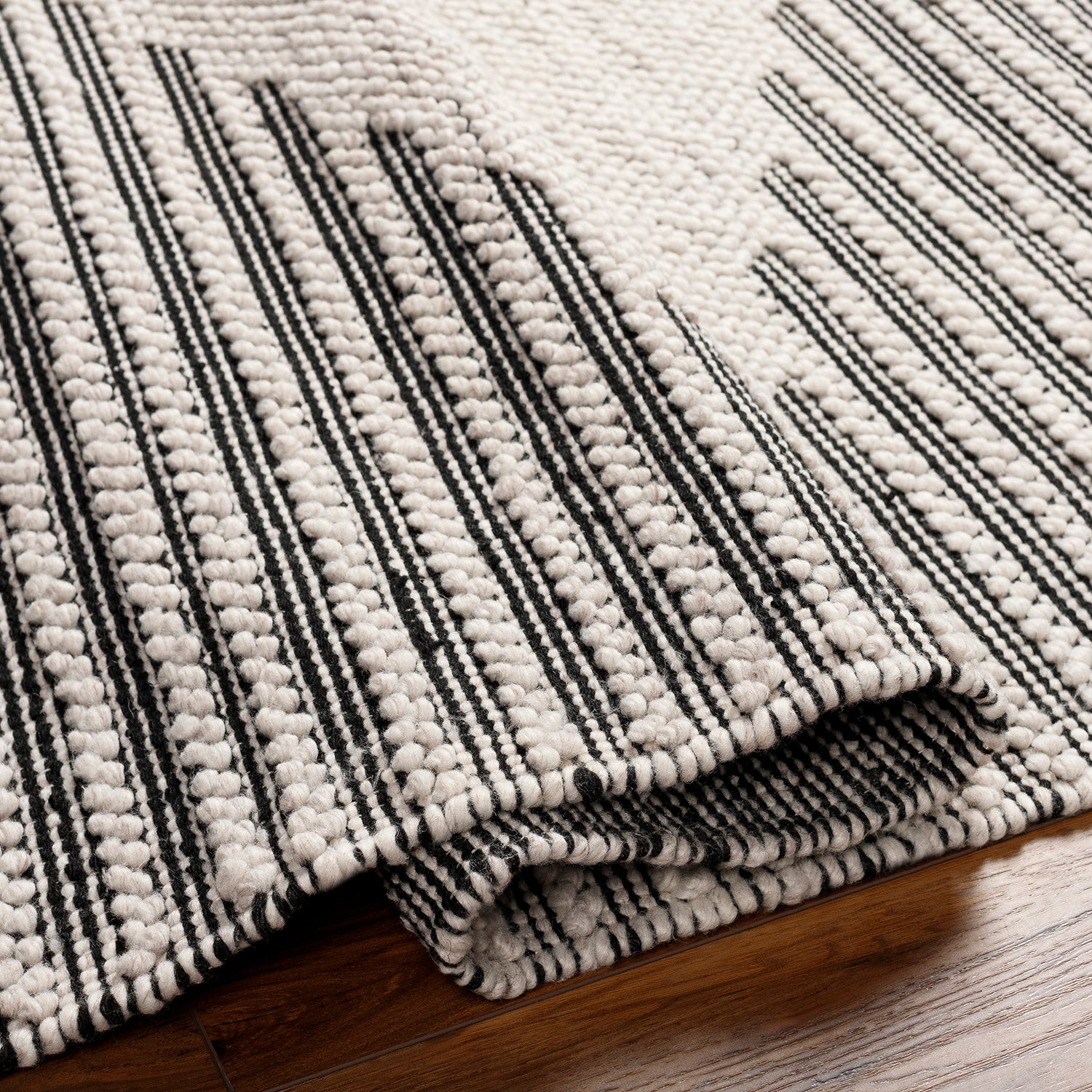 Surya Daffodil Pyramids Hand Woven Rug