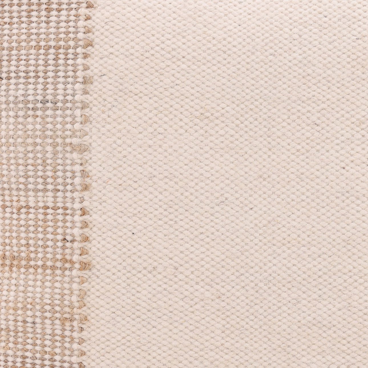 Zafiro Throw Pillow
