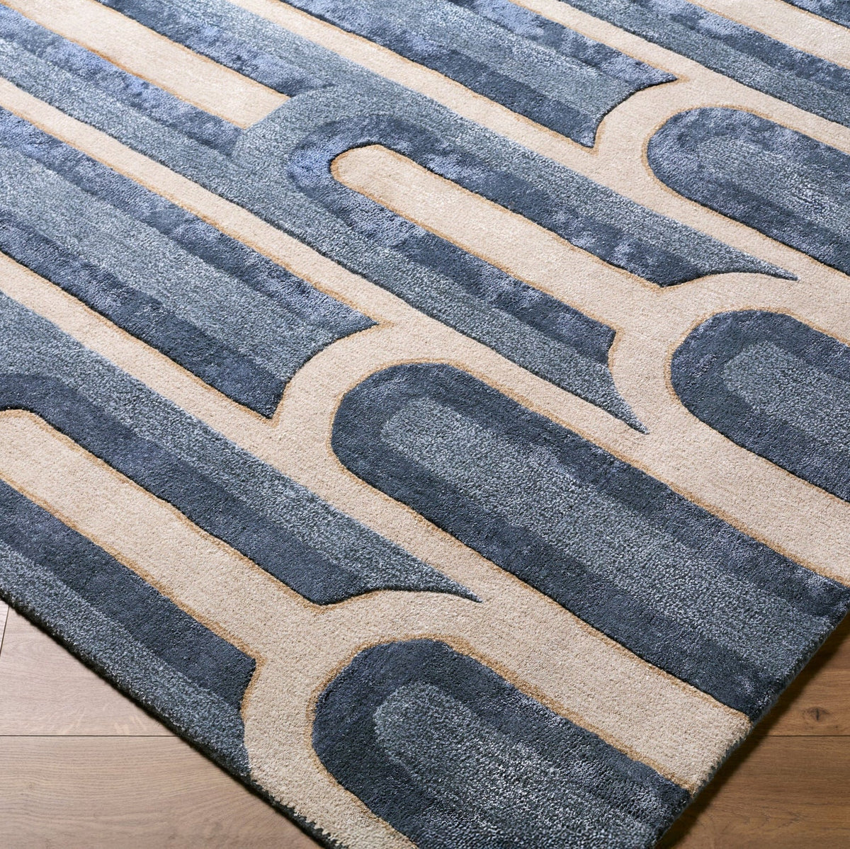 Surya Fuji FJJ-2301 Hand Tufted Rug
