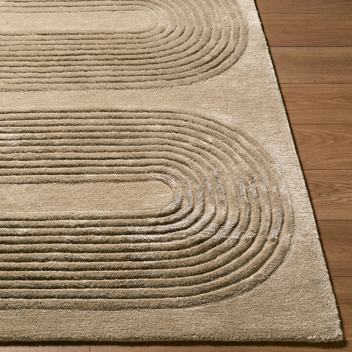 Surya Fuji FJJ-2302 Hand Tufted Rug