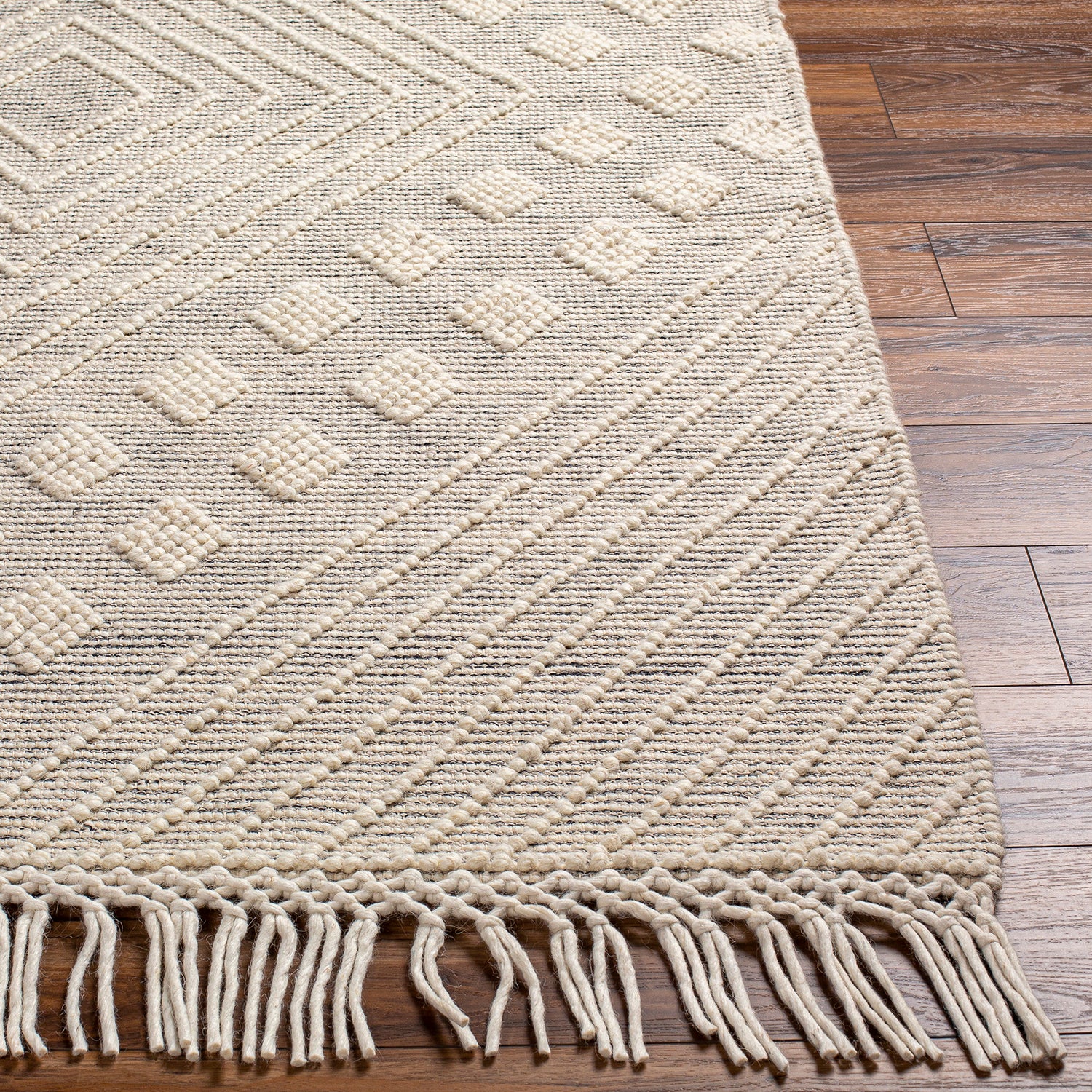 Livabliss Hemingway Diamond Hand Woven Rug