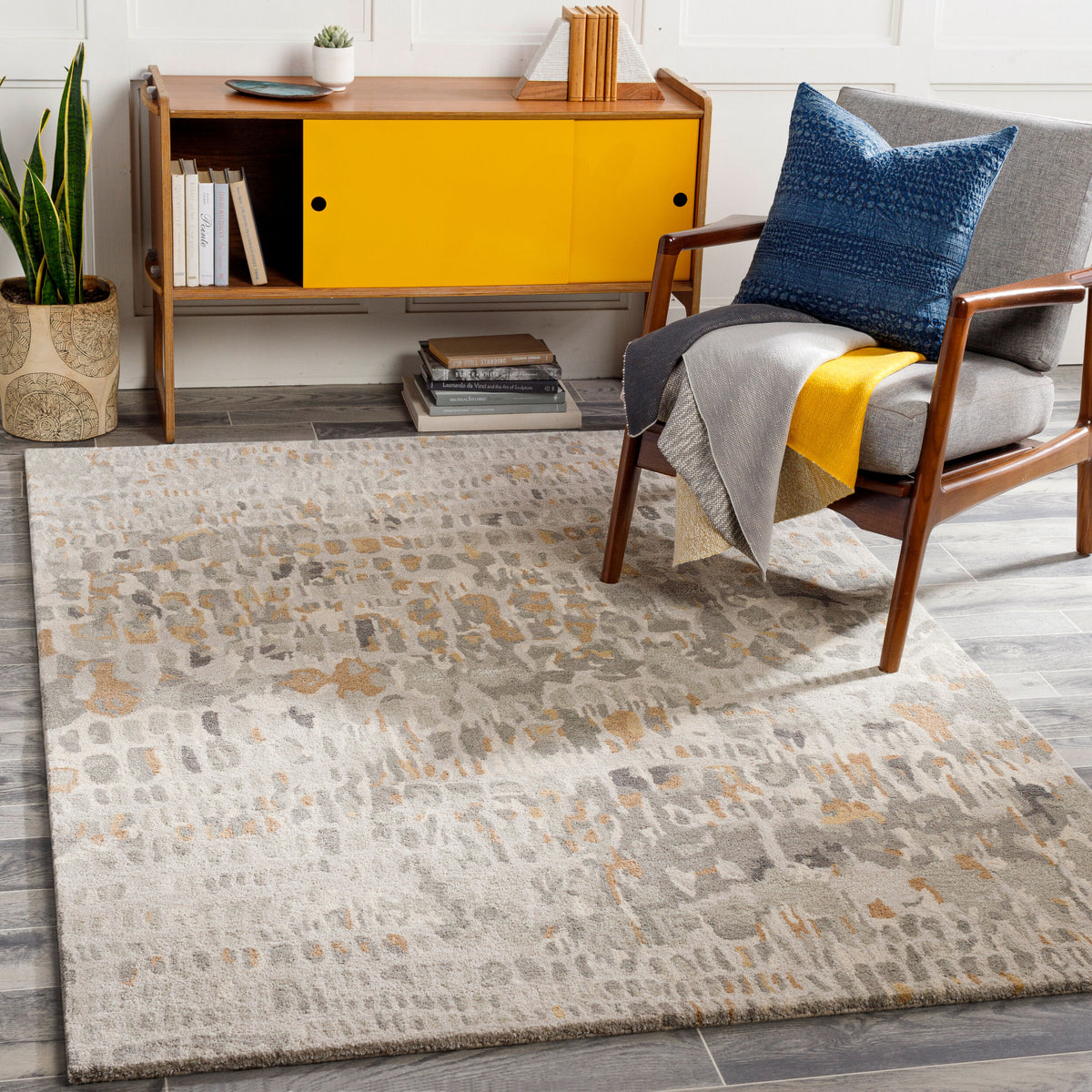Surya Kavita KVT-2317 Hand Tufted Rug