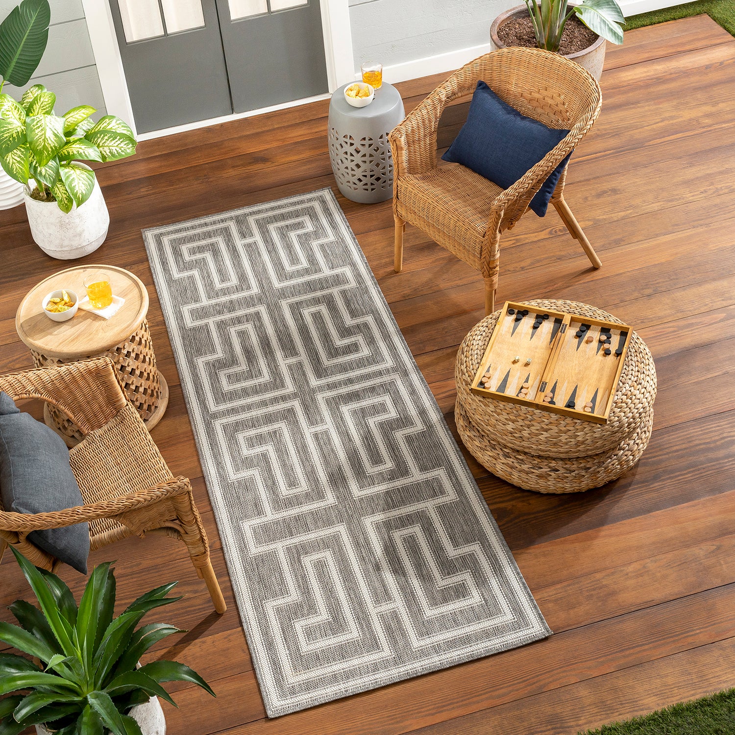 Livabliss Long Beach Grace Indoor/Outdoor Rug