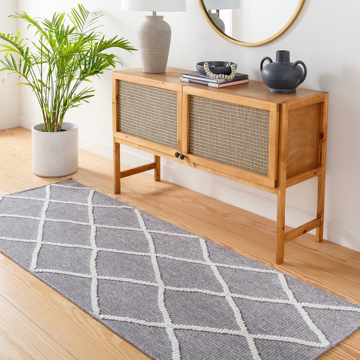 Livabliss Lyna Diamond Washable Rug
