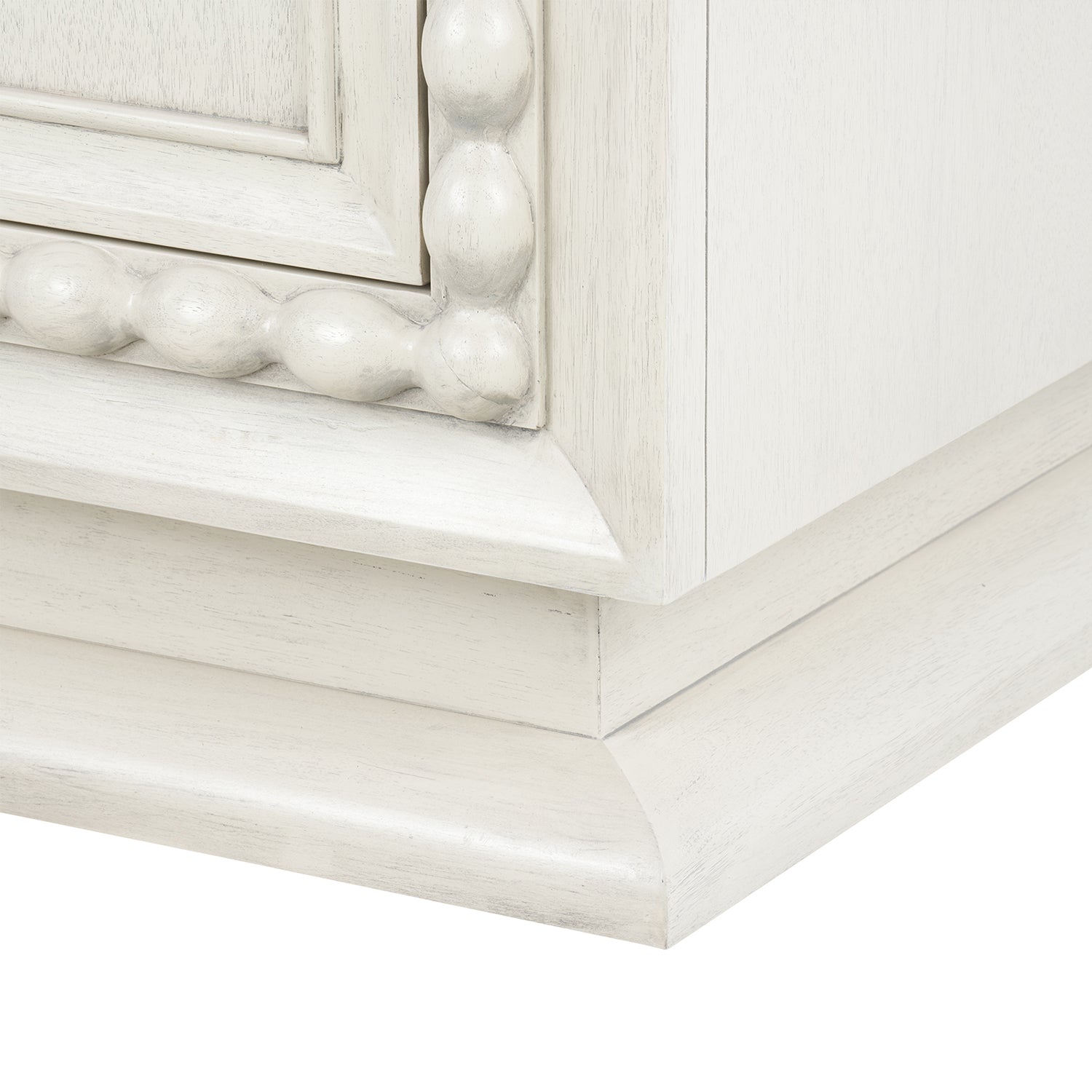 Villa and House Maxwell 4 Door Cabinet