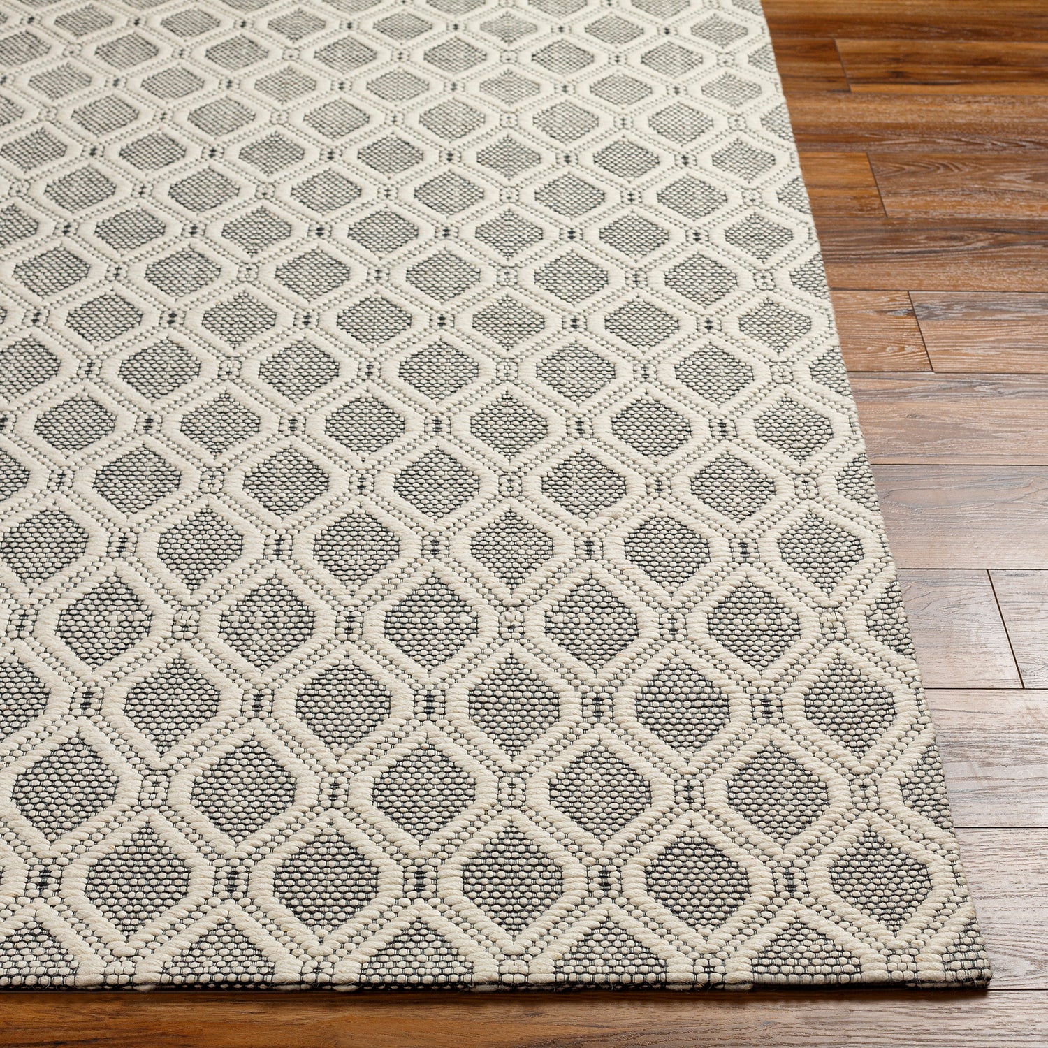 Livabliss Nevada Lattice Hand Woven Rug