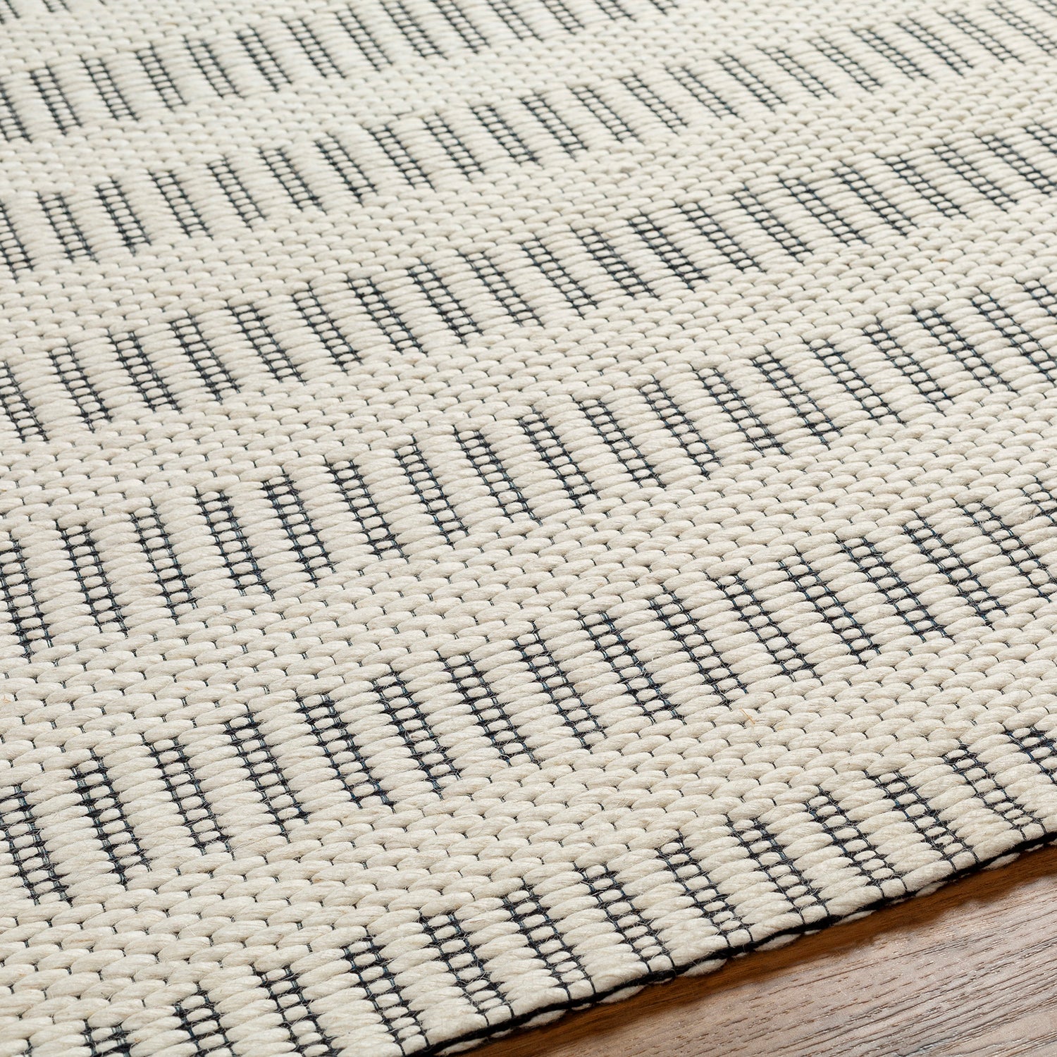 Livabliss Nevada Lines Hand Woven Rug