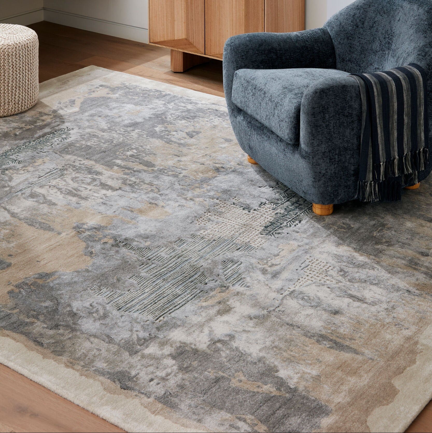 Surya Opulence OPL-2302 Hand Tufted Rug