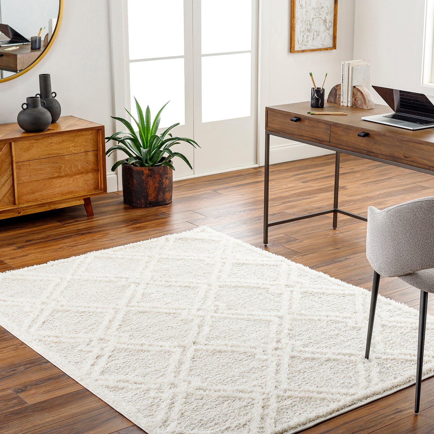 Livabliss Rodos Diamond Machine Woven Rug