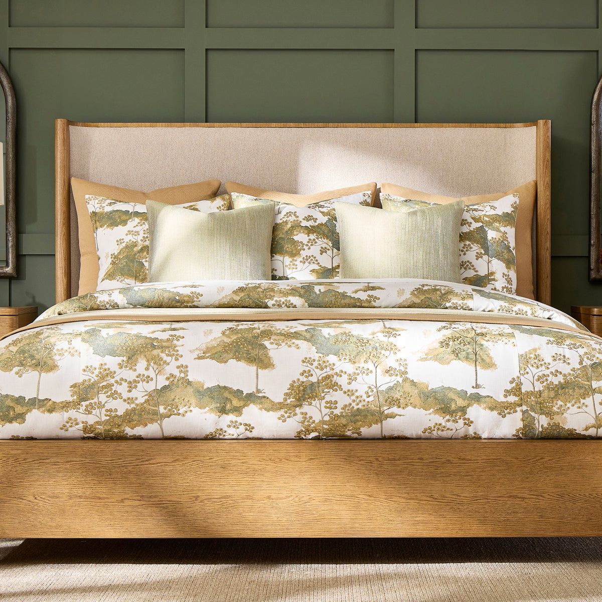 Bernhardt Dilworth Shelter Bed
