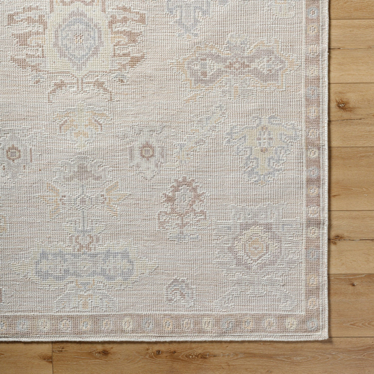 Surya Revere RVE-2303 Hand Knotted Rug