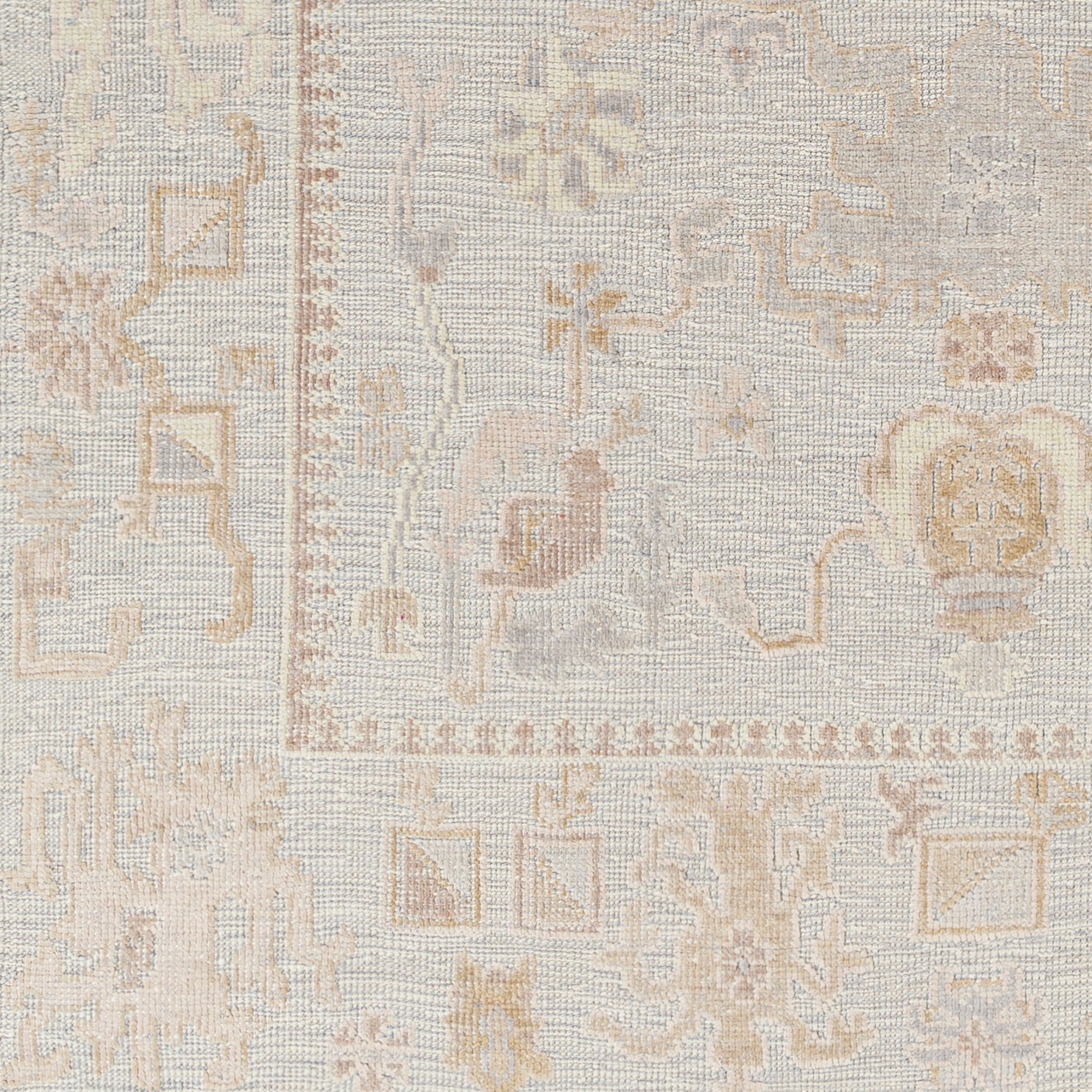 Surya Revere RVE-2310 Hand Knotted Rug