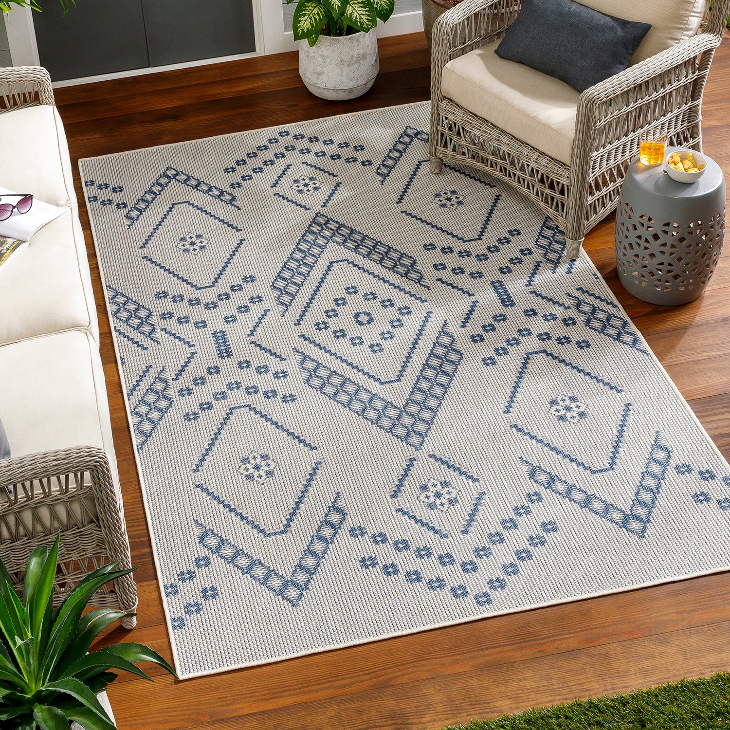 Livabliss Ravello Abstract Indoor/Outdoor Rug