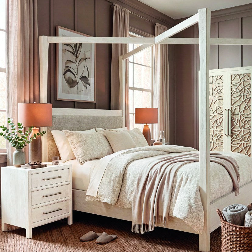 Margaritaville Duval Queen Poster Bed