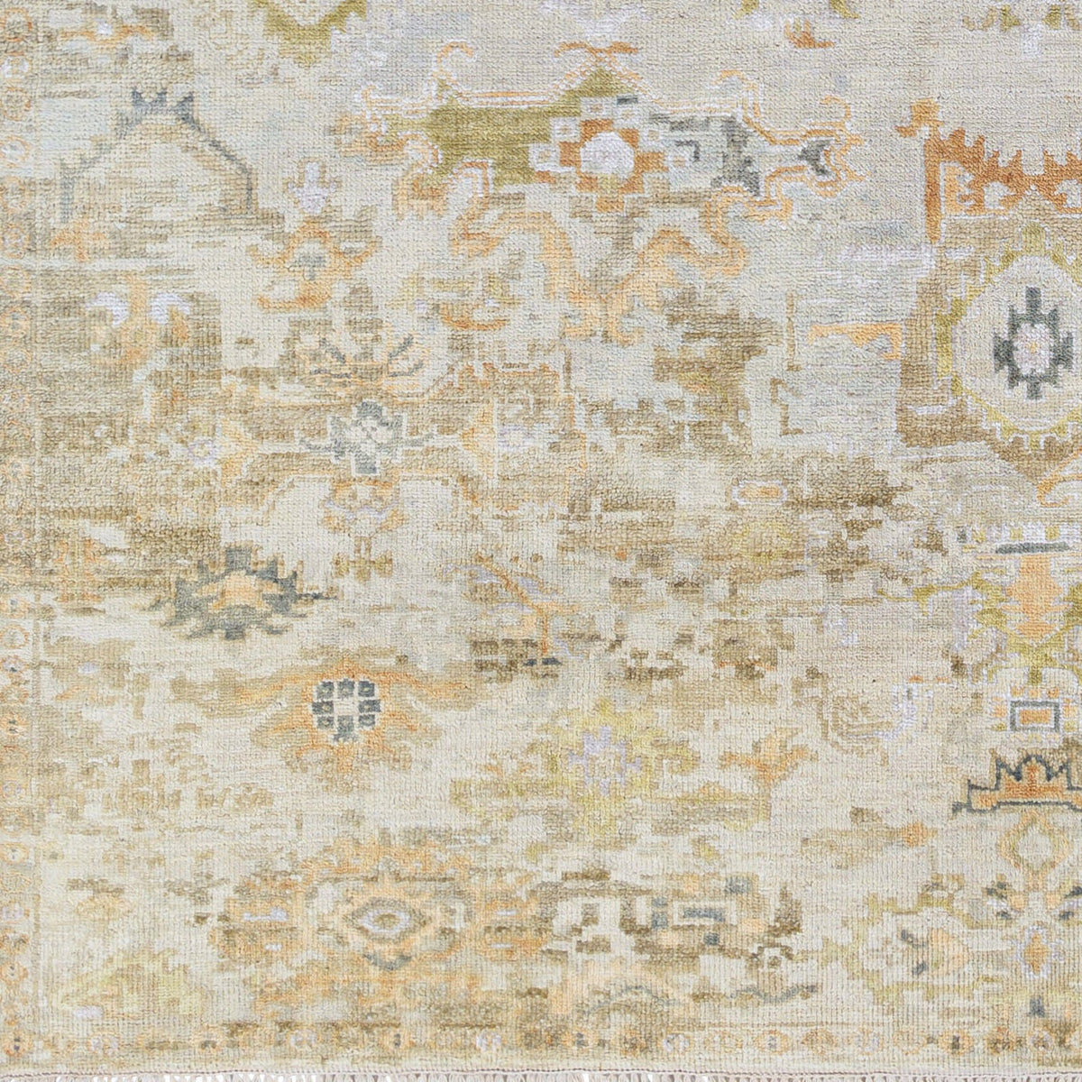 Surya Shiraz Hand Knotted Rug