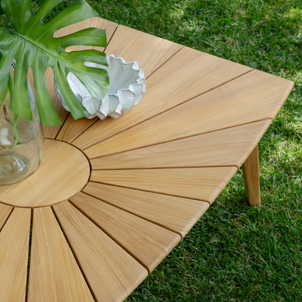 Margaritaville Harbor Outdoor Coffee Table